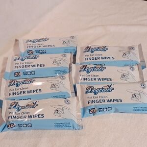 Dogcatr Pet Ear Clean Finger Wipes 7 Packs Of 20